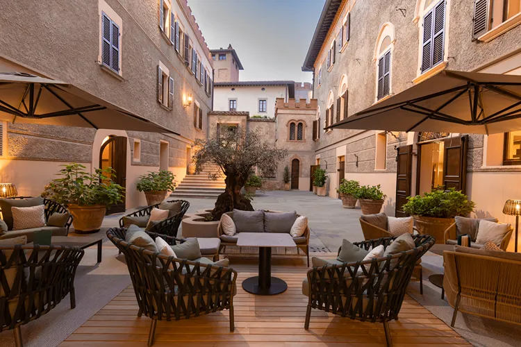 Outdoor Resort Furniture | Borgo dei Conti Perugia, Italy